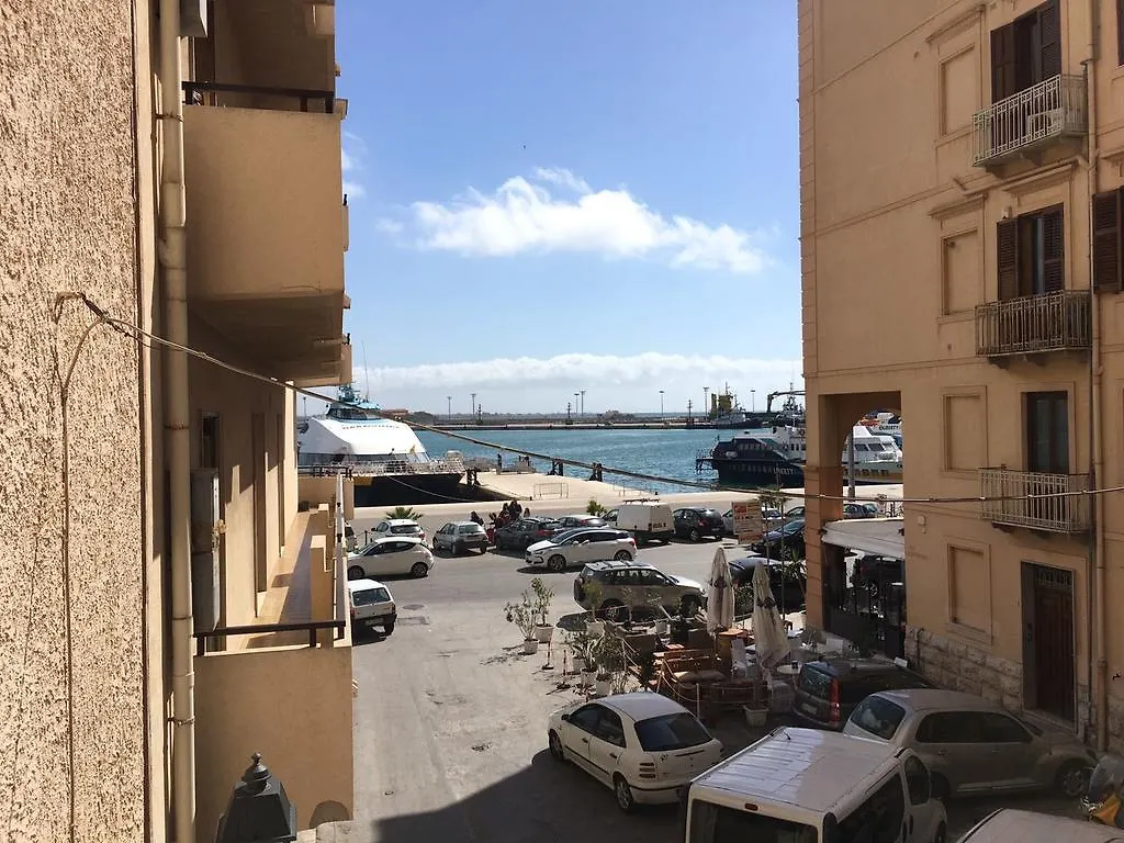 Almaran B&B Trapani Port & City Italy