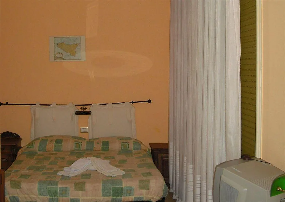 Almaran B&B Trapani Port & City