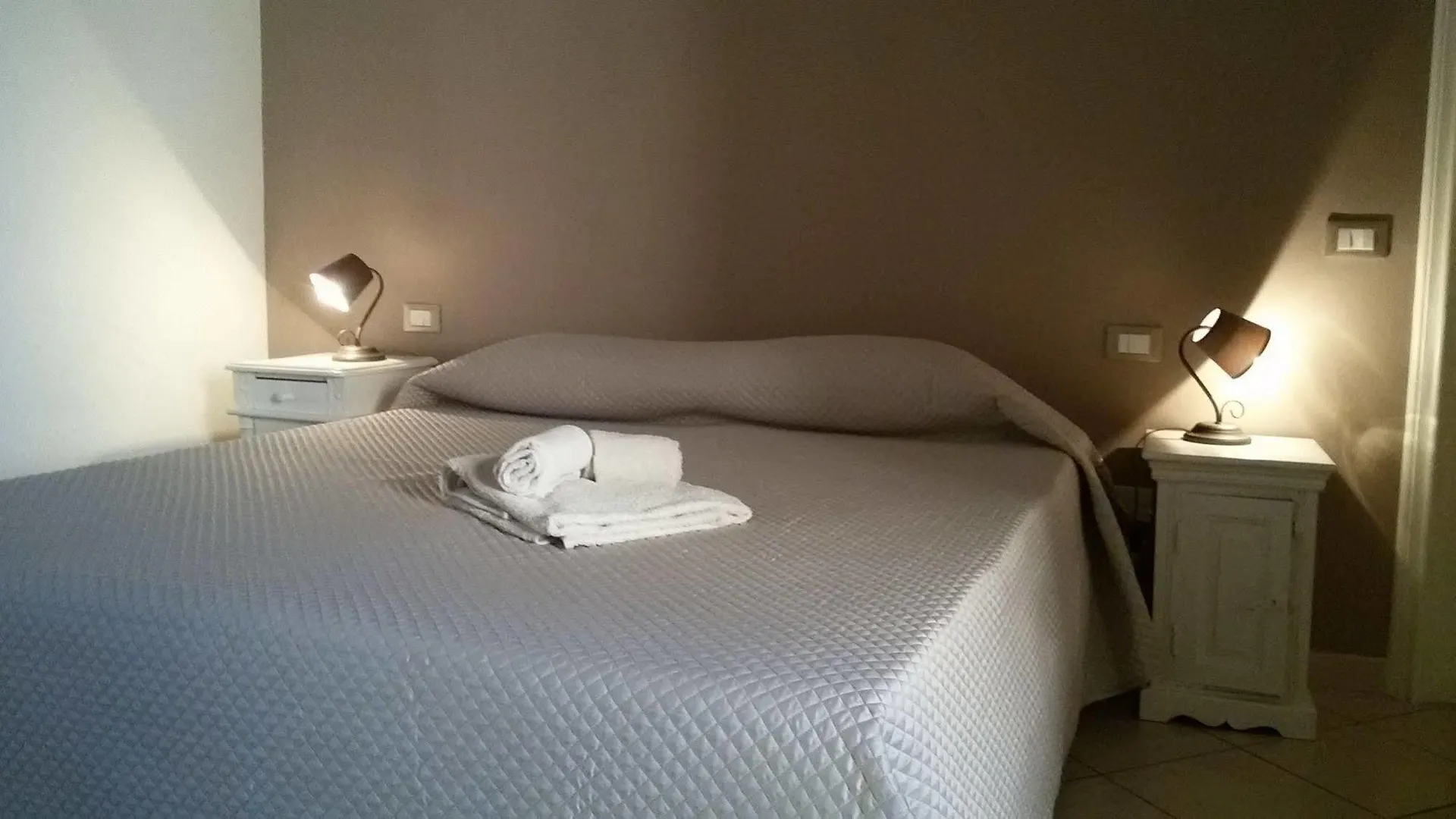 *** Couette-café Almaran B&B Trapani Port & City Italie