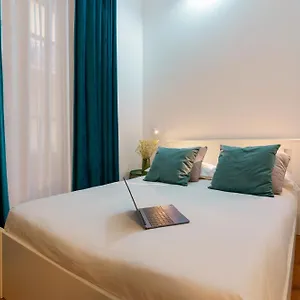*** Bed & Breakfast Crossroad Four - Locazione Turistica Italia