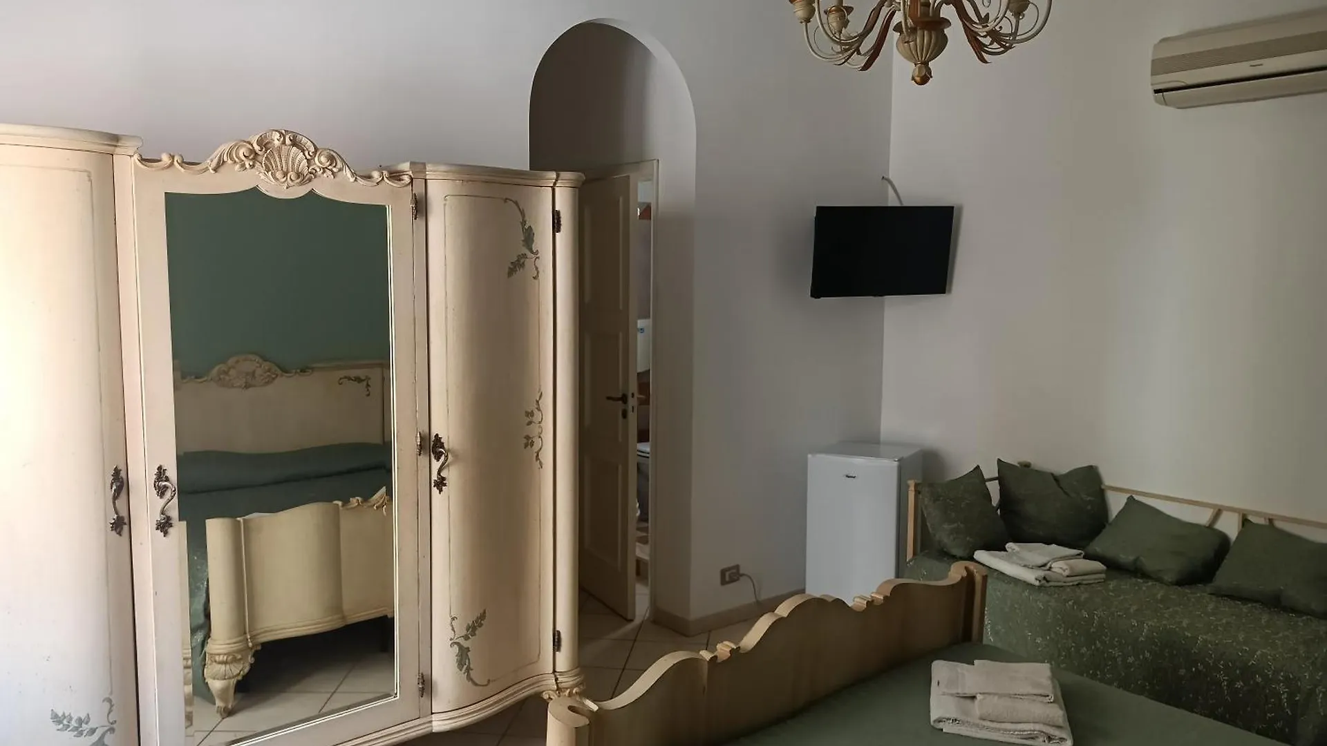 *** Bed and Breakfast Almaran B&B Trapani Port & City Ιταλία