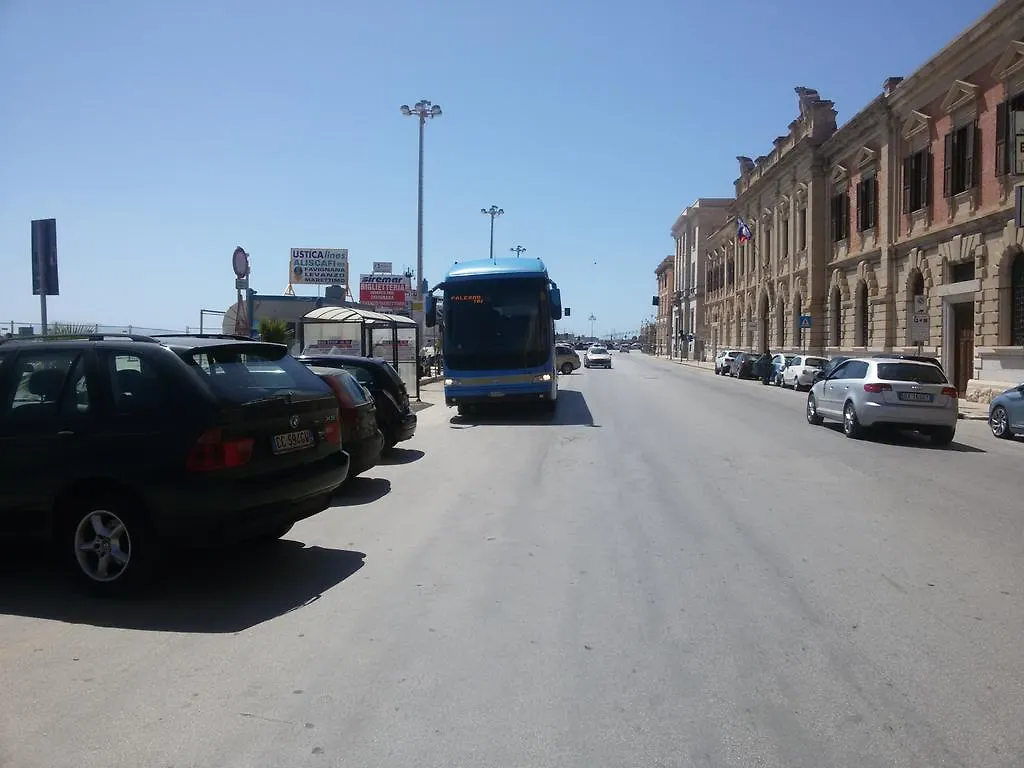 *** Bed and Breakfast Almaran B&B Trapani Port & City Ιταλία